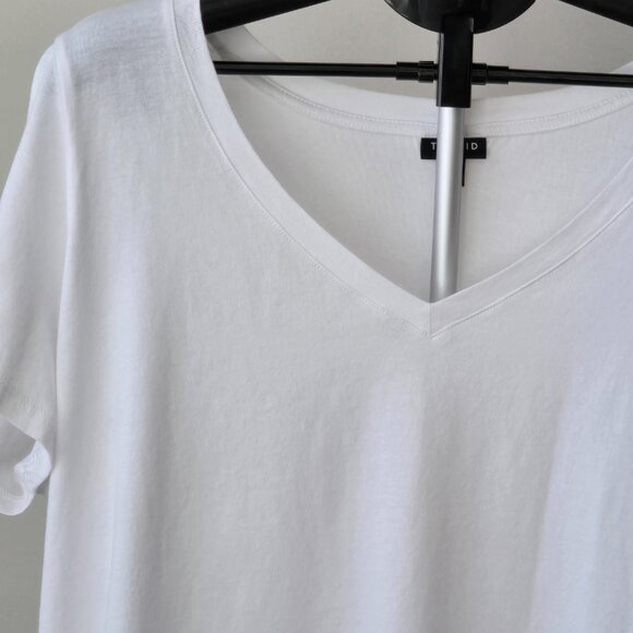 White Short Sleeve Women's Top - Picture 2 of 8
